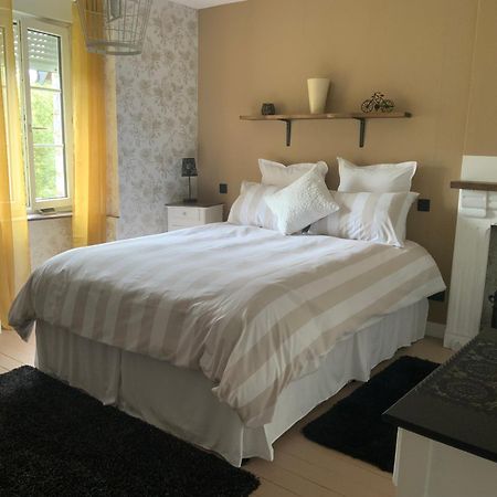 Welcoming And Peaceful Bed And Breakfast Fougerolles-du-Plessis Exterior foto